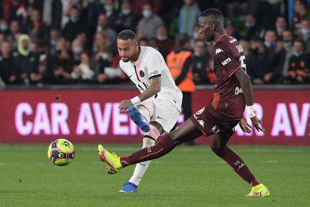 世预赛欧洲区分档：法、西、葡、意、英、德一档