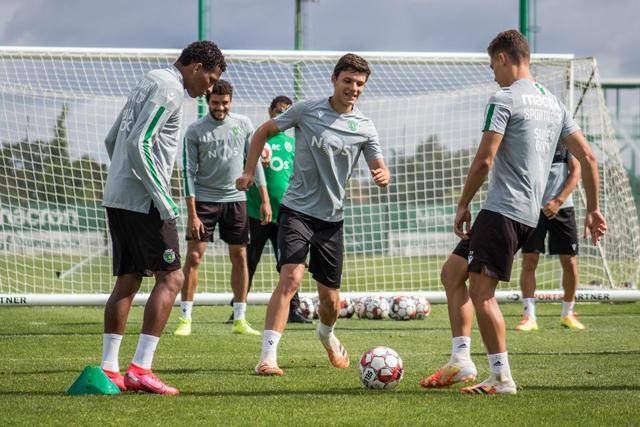 英超-帕尔默破门穆尼斯绝杀 切尔西1-2富勒姆